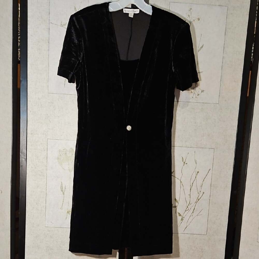Dressbarn Black Sheath Mini Dress with V-neck for Cocktail